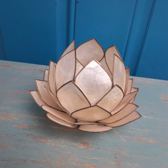 Lotus Flower Candle Holder Tea Light Mother Of Pear Shell Natural Metal - Picture 4 of 10